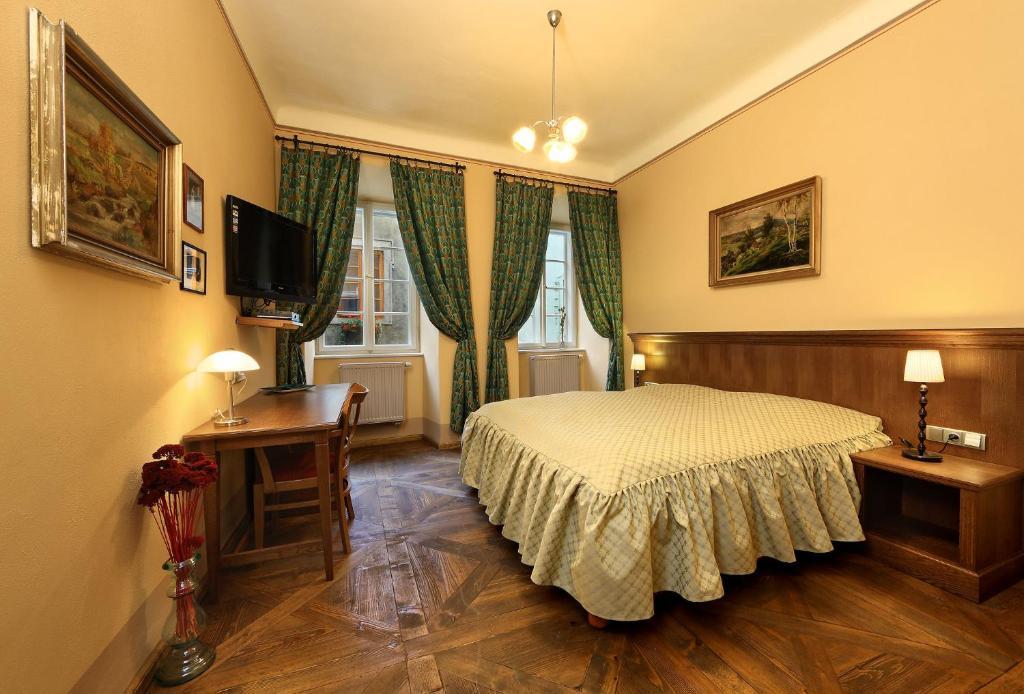 Hotel Edward Kelly Чески-Крумлов Номер фото