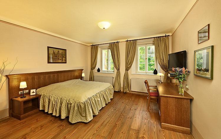 Hotel Edward Kelly Чески-Крумлов Экстерьер фото