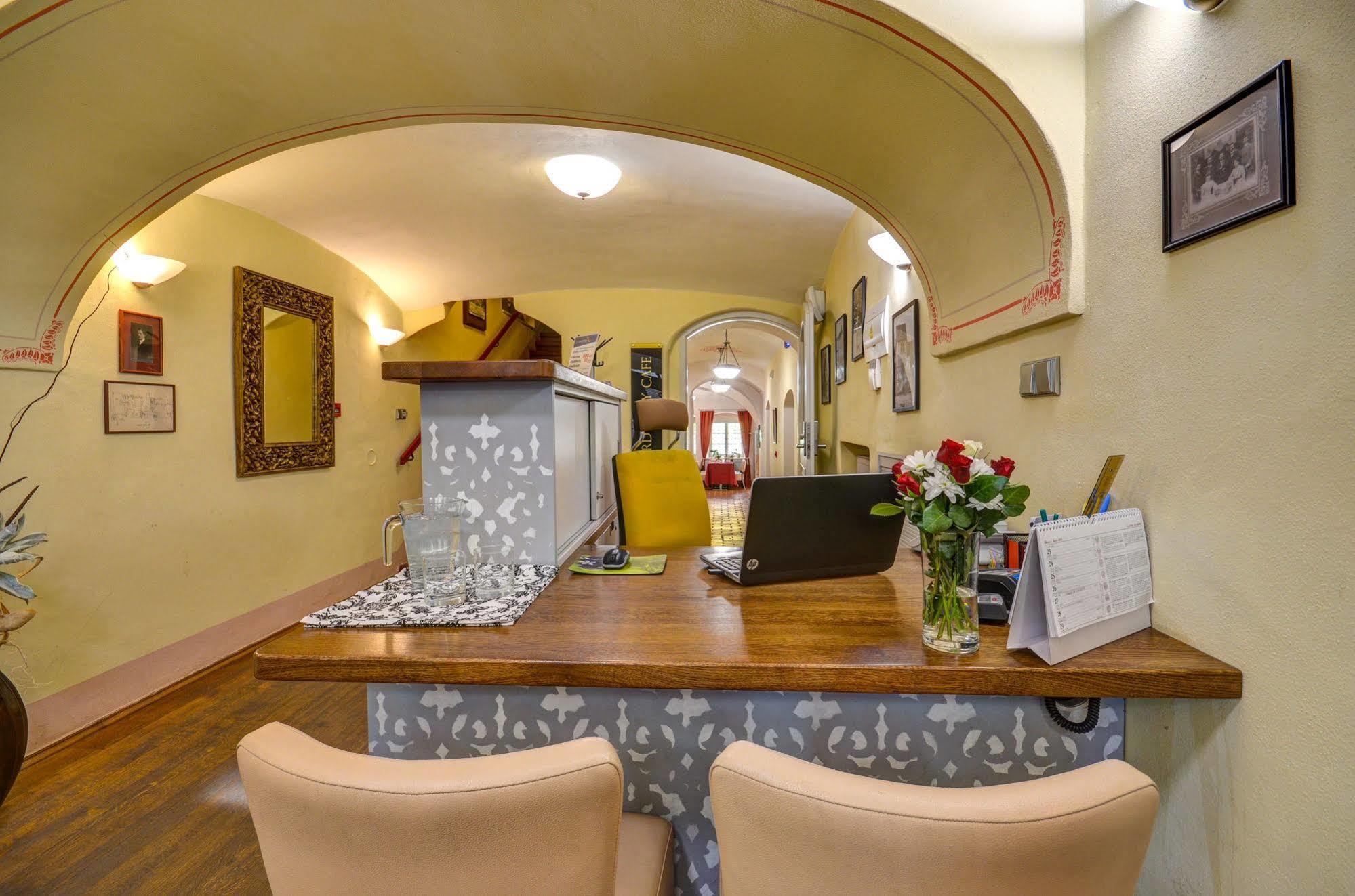 Hotel Edward Kelly Чески-Крумлов Экстерьер фото