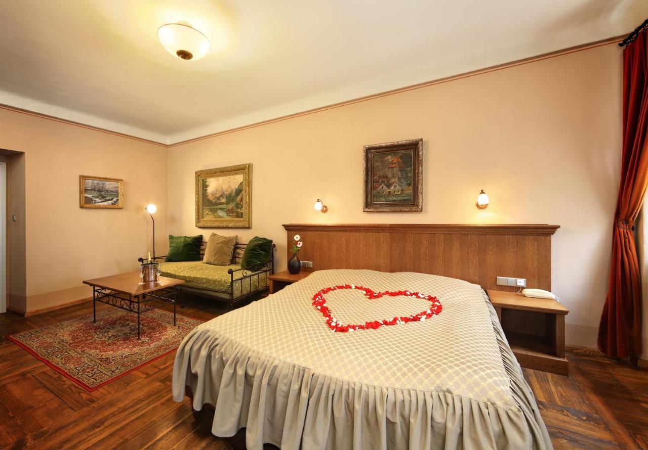 Hotel Edward Kelly Чески-Крумлов Экстерьер фото